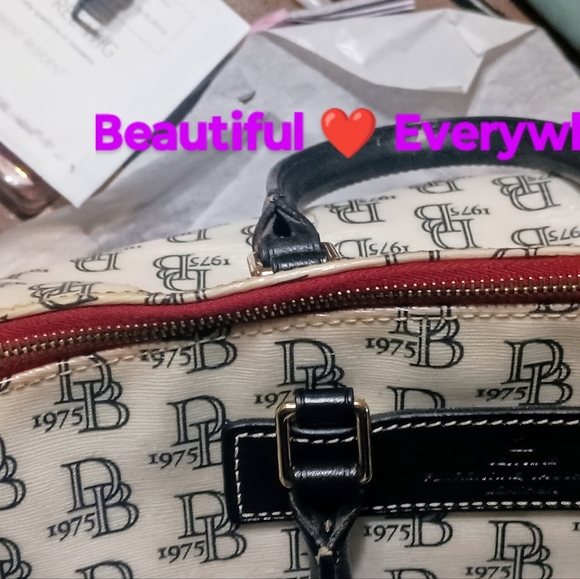 Dooney and Bourke Purse - Picture 7 of 7